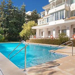 apartamento-puerto-marbella.1costadelsol.com/